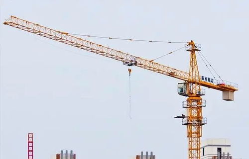 塔吊司機高空撒尿,落入塔下女子口中,提出賠償,法律支持嗎